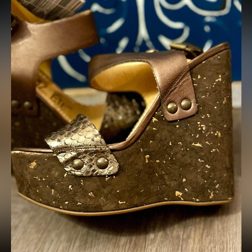 LANVIN Brown Metallic Python Wedges - Picture 6 of 6